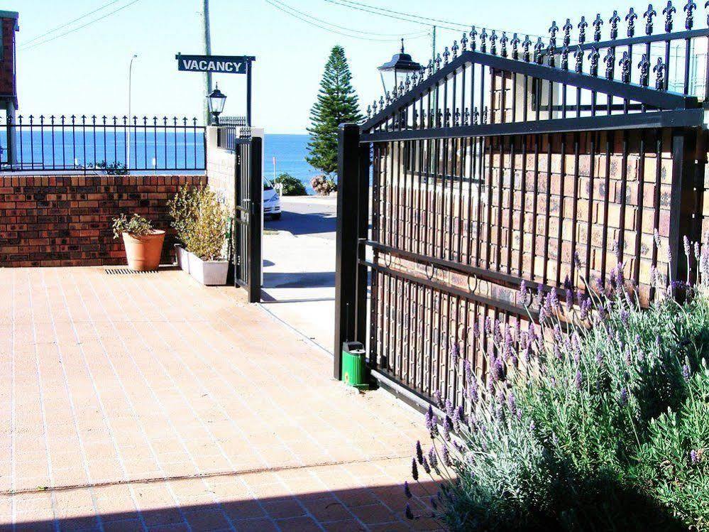 Lavender House Bed & Breakfast Entrance Dış mekan fotoğraf